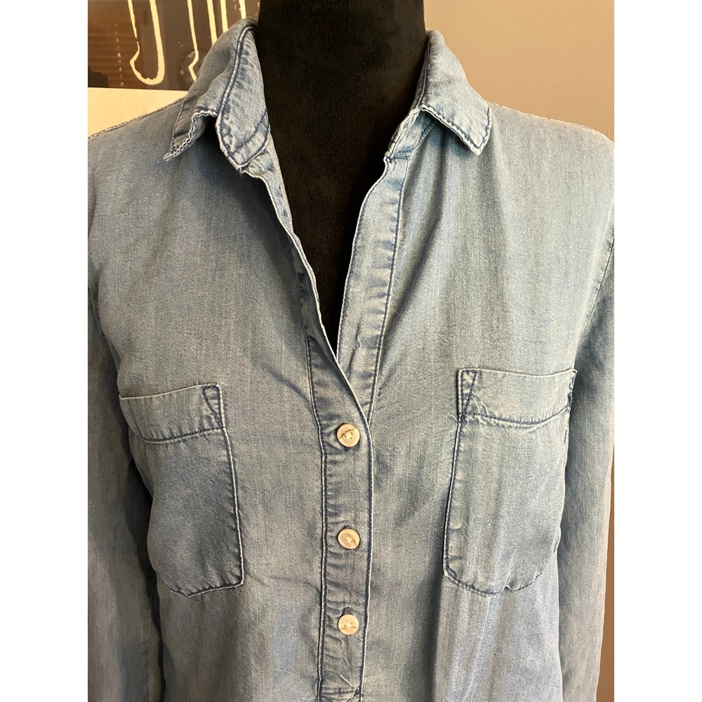 Thread & Supply Long‎ Sleeve Button Front Washed Denim Shirt Womens Size Medium - Picture 2 of 8